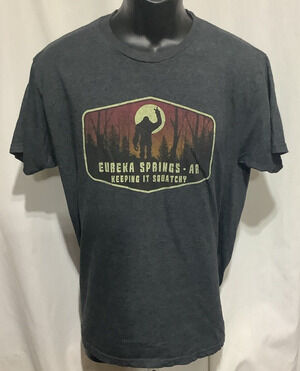 Eureka Springs AR T Shirt Large Gray Bigfoot Keeping It Squatchy Short Sleeve